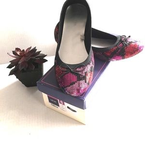 Cherokee Red Camo Ballet Flats